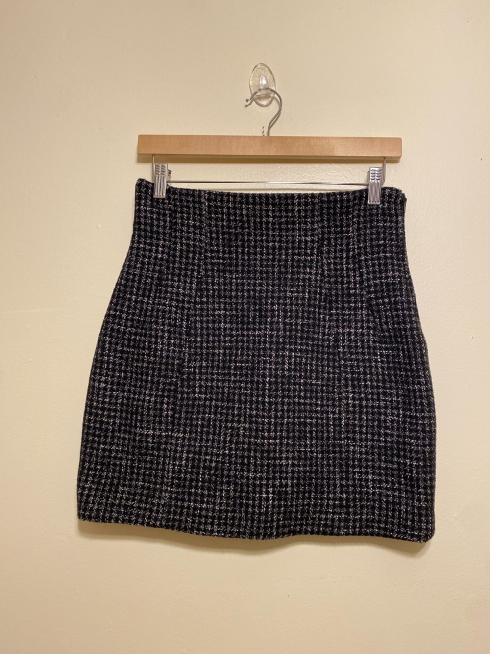 & Other Stories Wool Blend Black and White Tweed Pencil Mini Skirt. Size 6